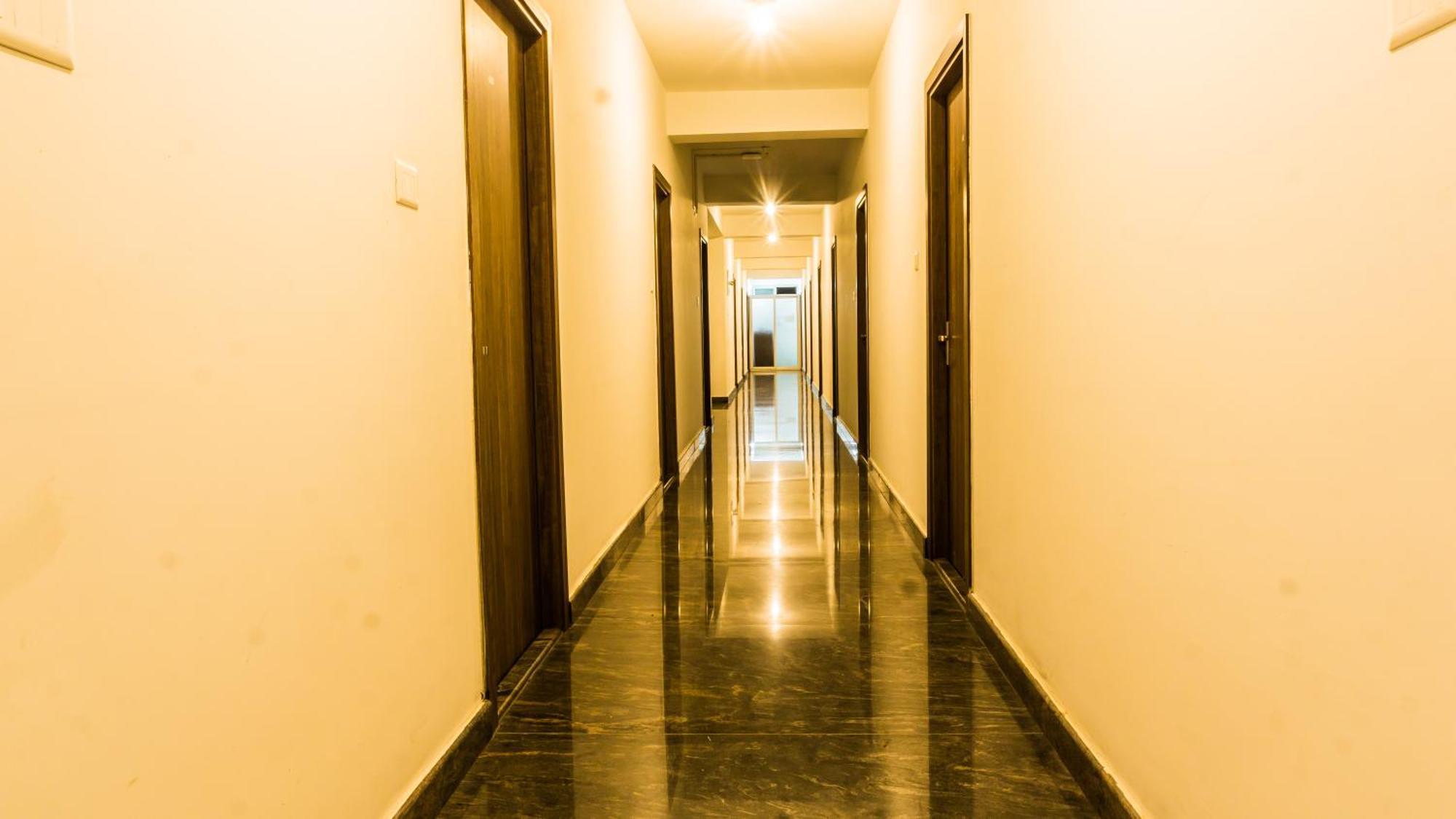 Aparthotel Local Colive Sarjapur Bangalore Exterior foto